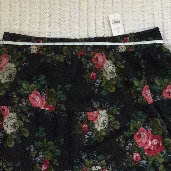 Loft Floral Tiered Skirt - Picture 3 of 5